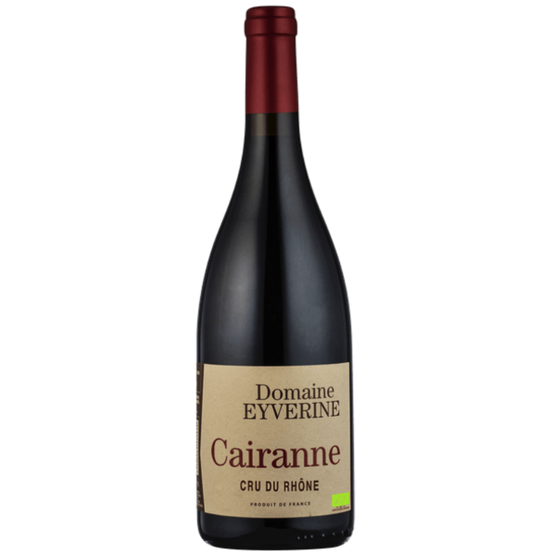 Bouteille de Domaine Eyverine Cairanne bio Cru du Rhône avec vin rubis violet